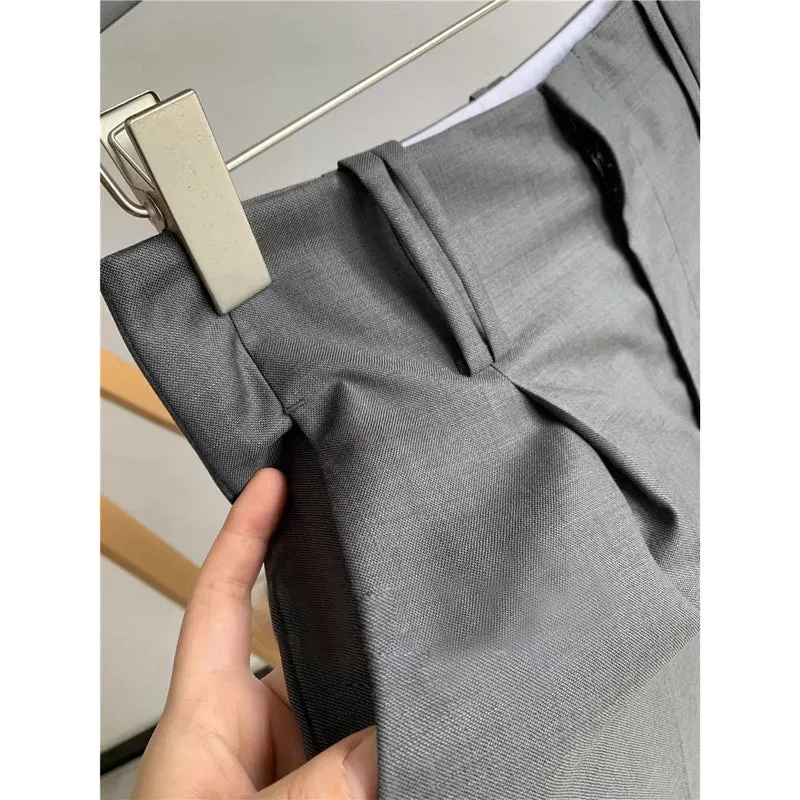 Damen Taillierte Anzughose mit vorderer Bundfalte und Gürtelschlaufen Nord Taschen