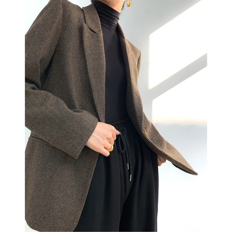 Damen Klassischer Woll-Tweed-Blazer mit schmalem Revers, Teilgefüttert und Ein-Knopf Nord Taschen