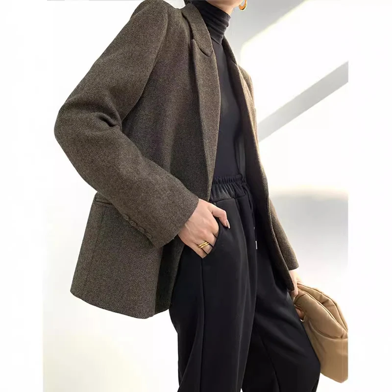 Damen Klassischer Woll-Tweed-Blazer mit schmalem Revers, Teilgefüttert und Ein-Knopf Nord Taschen