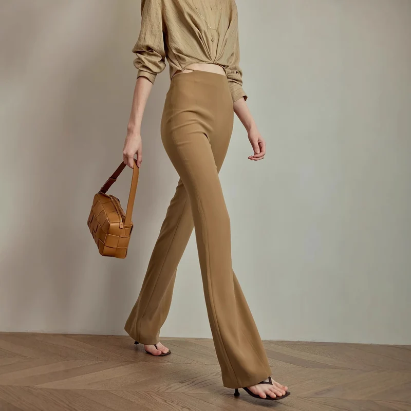 Damen Hochtaillierte Stretch-Hose mit schmaler Oberschenkelpassform und weitem Saum Nord Taschen
