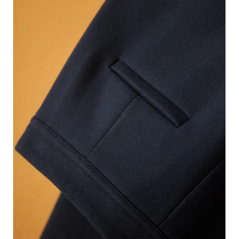Damen Hochtaillierte, leicht konisch geschnittene Hose mit Umschlagbund und Eingrifftaschen Nord Taschen