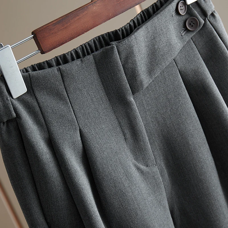 Damen Hochtaillierte Bundfaltenhose mit geradem, leicht tailliertem Bein und Zierknopf Nord Taschen