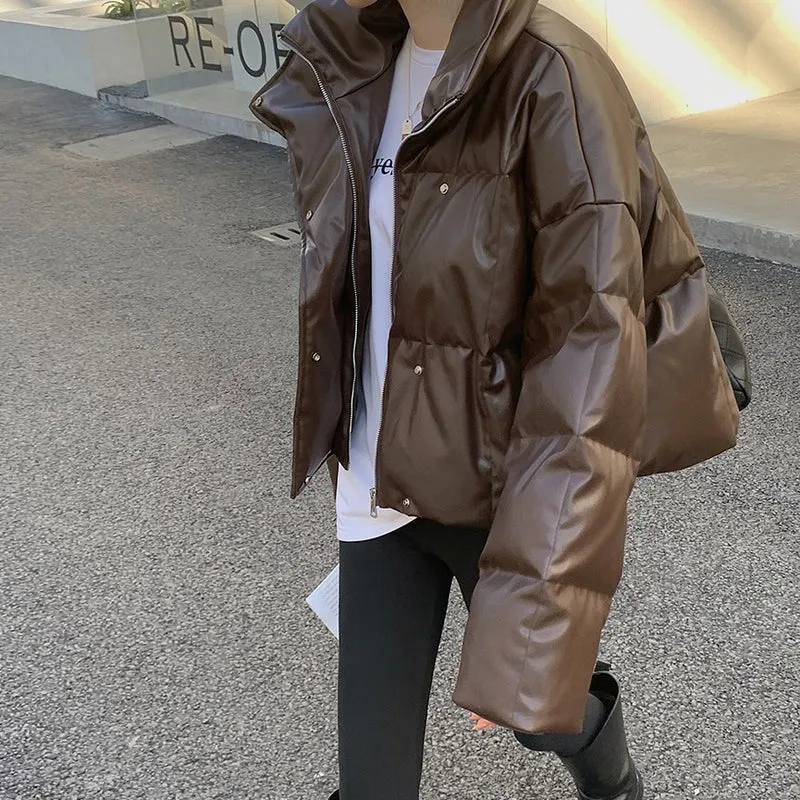Damen Gepolsterte Kurze Kunstleder-Steppjacke mit Stehkragen Nord Taschen