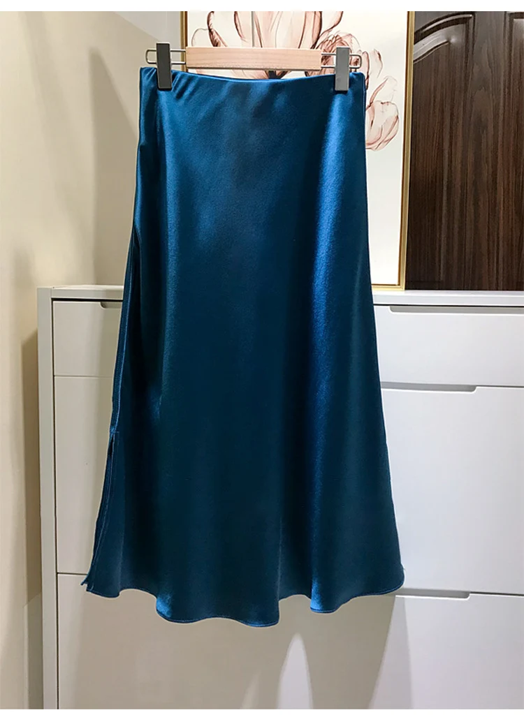 Damen Fließender Satin-Bias-Midirock mit hohem Bund und seitlichen Schlitzen Nord Taschen