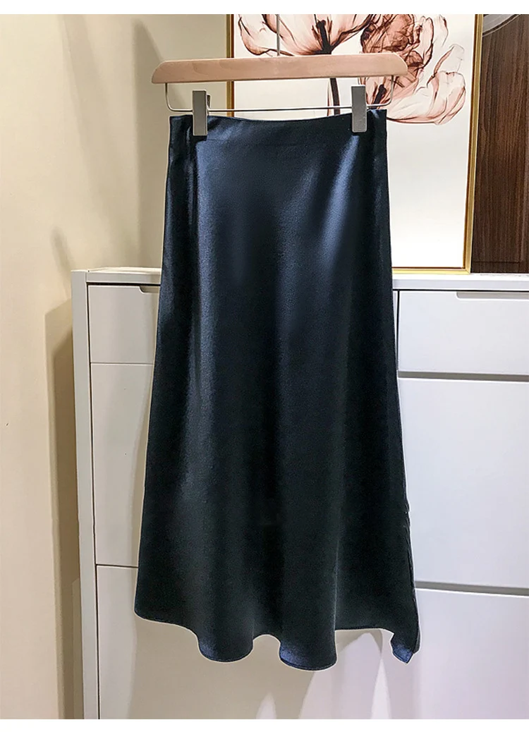 Damen Fließender Satin-Bias-Midirock mit hohem Bund und seitlichen Schlitzen Nord Taschen