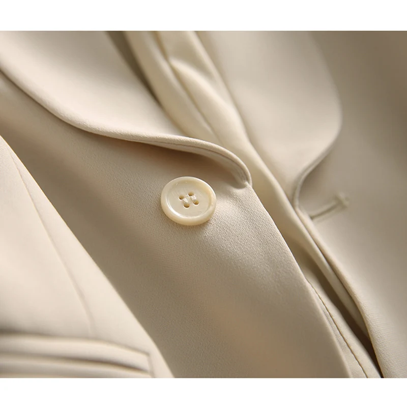Damen Figurnaht-taillierter Blazer mit Schalkragen und formgebender Innenverarbeitung Nord Taschen