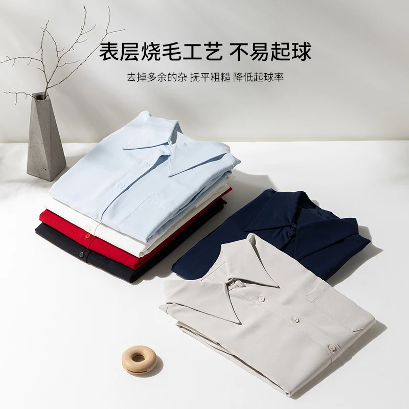 Damen seidenähnliche Oversize-Bluse mit spitzem Hemdkragen und Brusttasche Nord Taschen