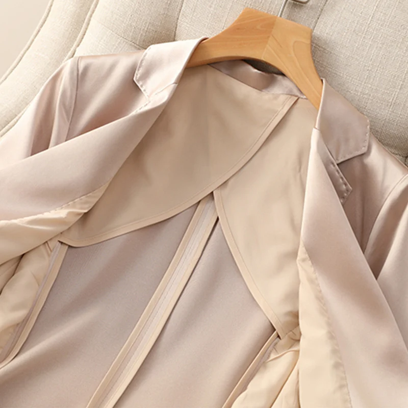 Damen Satinblazer mit taillierter Silhouette und 3/4-Ärmeln Nord Taschen