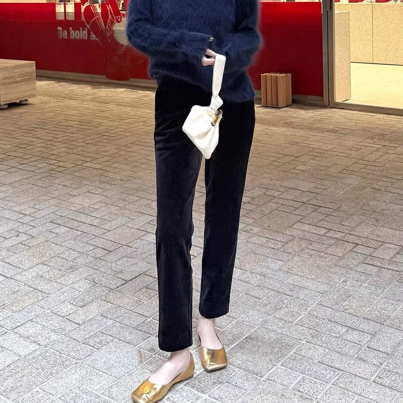 Damen Samt-Hose mit geradem Bein und hoher Taille Nord Taschen