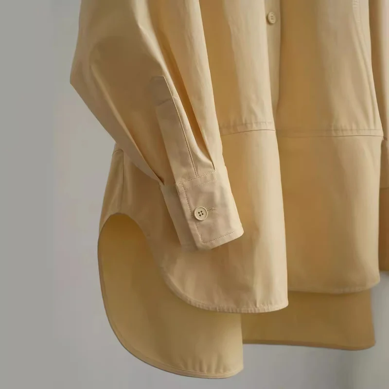 Damen Oversize-Hemdbluse mit verlängertem Rückensaum und kastiger Silhouette Nord Taschen