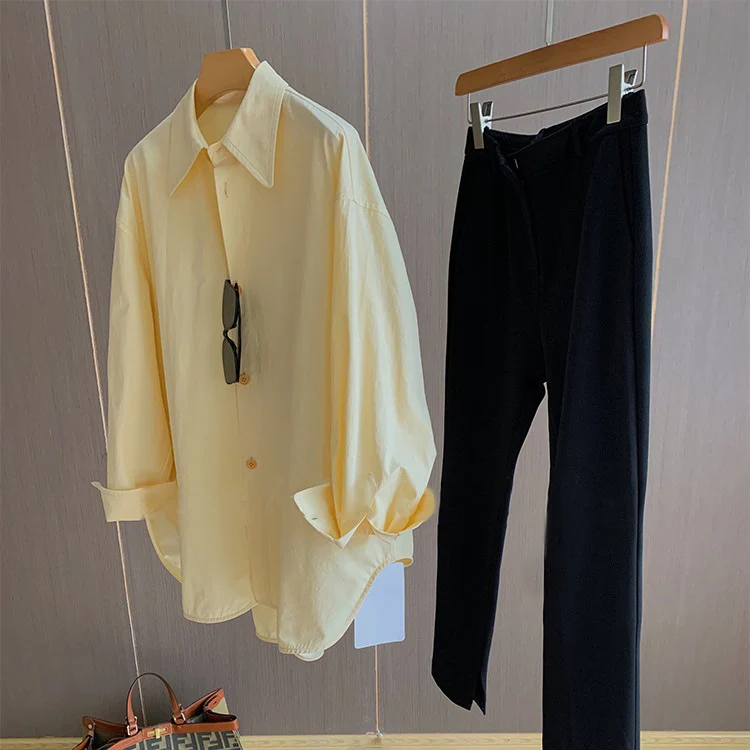 Damen Oversize-Hemdbluse mit extra großem Kragen und abgerundetem Saum Nord Taschen