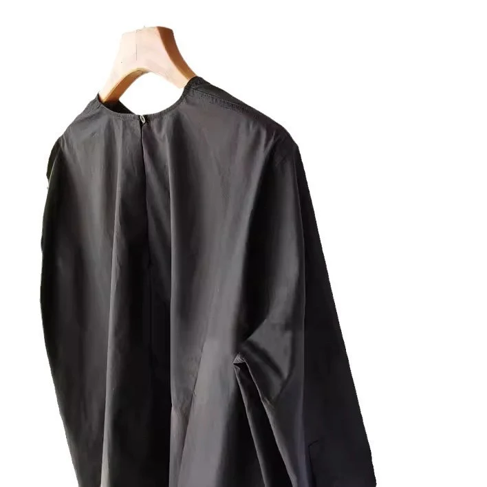Damen Oversize-Bluse aus leichtem Baumwollmix mit weiten Ballonärmeln und verlängertem Rückensaum Nord Taschen