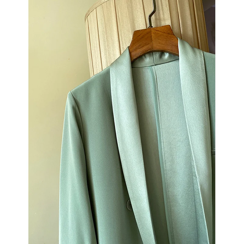 Damen Oversize-Blazerjacke mit Schalkragen und Satinbesatz Nord Taschen
