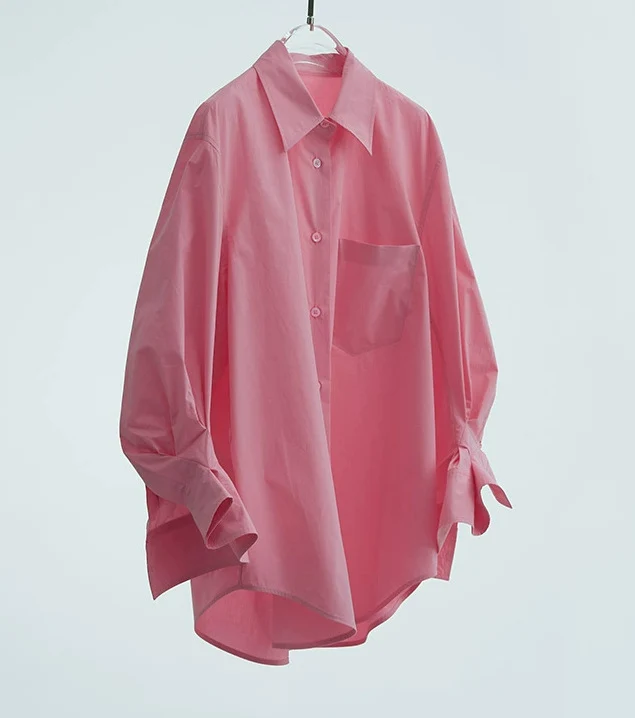 Damen Oversize-Baumwollhemd mit extra weitem Schnitt und Brusttasche Nord Taschen
