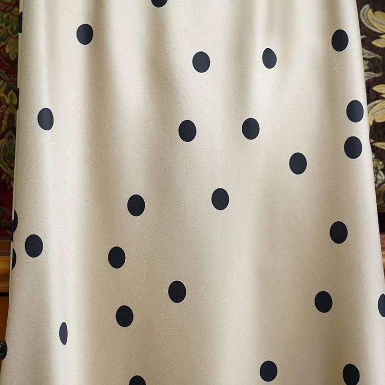 Damen Midirock aus fließendem Satin mit taillenhoher A‑Linie und Punktmuster Nord Taschen