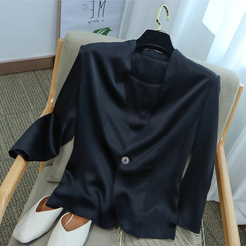 Damen Leichter taillierter Ein‑Knopf‑Blazer aus fließender Satin‑Optik Nord Taschen