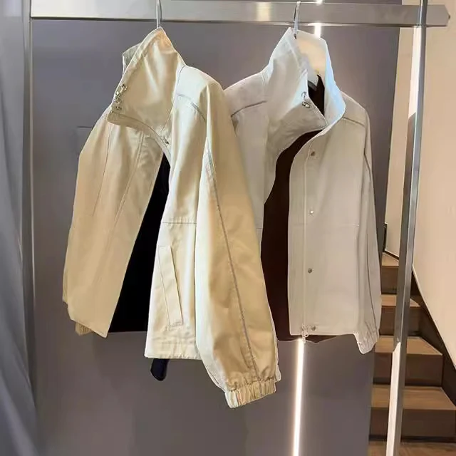 Damen Leichte Overshirt‑Jacke mit Stehkragen, Druckknopfverschluss & Kontrastnaht Nord Taschen
