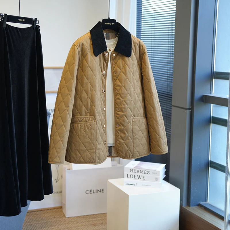 Damen Leichte gesteppte Übergangsjacke mit Cordkragen und Druckknopfleiste Nord Taschen