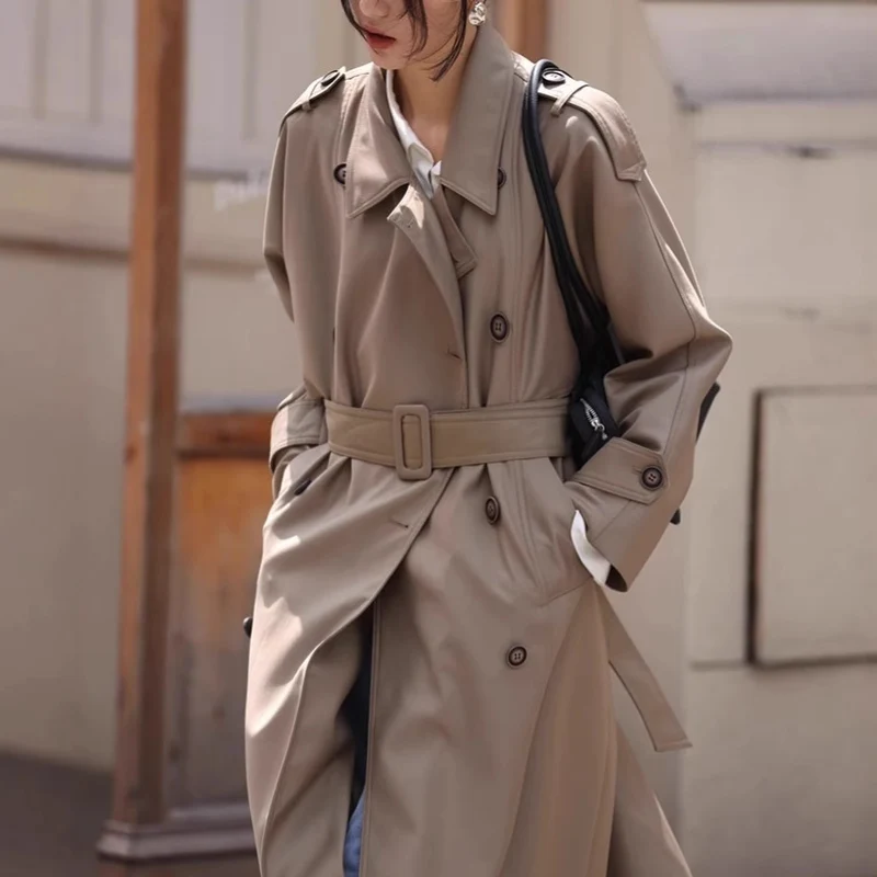 Damen Langer Oversize-Trenchcoat in veganer Lederoptik mit Bindegürtel und breitem Revers Nord Taschen