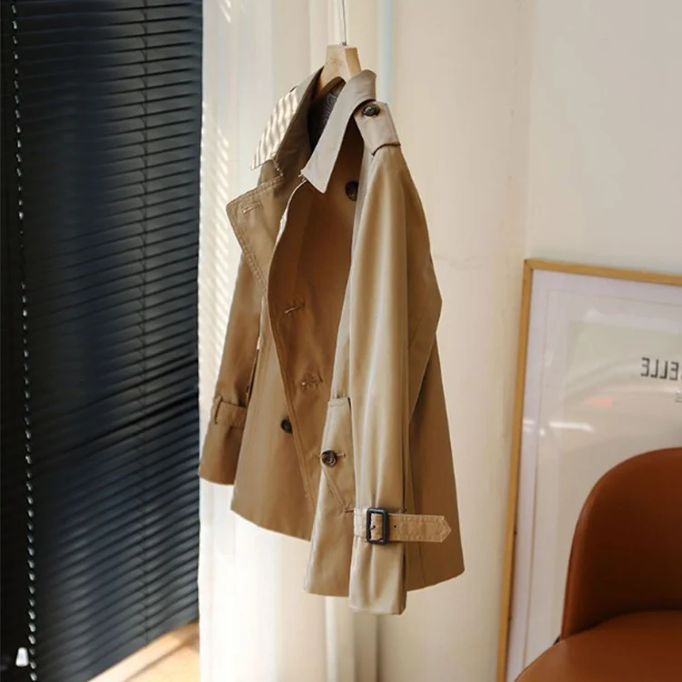 Damen Kurztrenchcoat mit Taillengürtel und Schulterklappen Nord Taschen