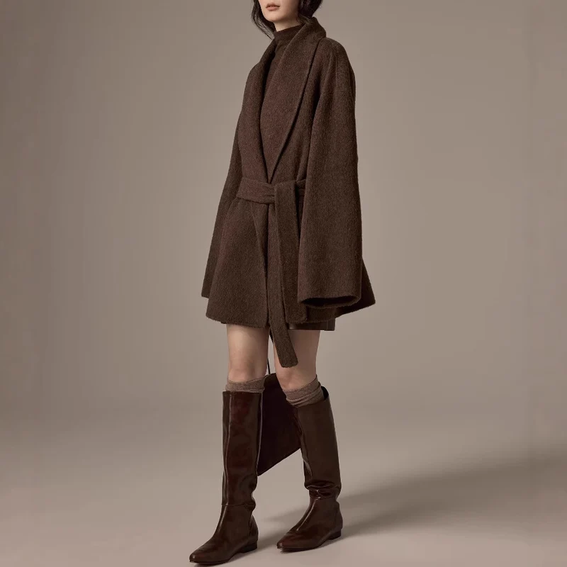 Damen Kurzmantel mit weitem Schalkragen und taillierbarem Bindegürtel Nord Taschen