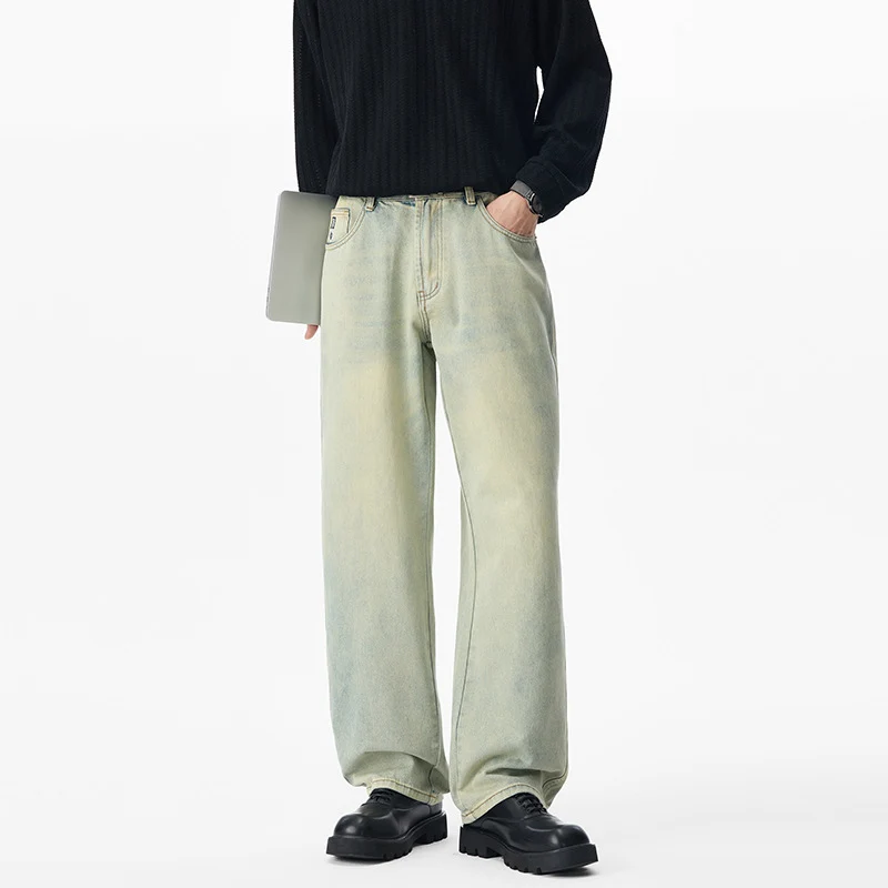 Herren Locker geschnittene Denim-Jeans mit weitem Bein und soften Vintage-Fade Nord Taschen