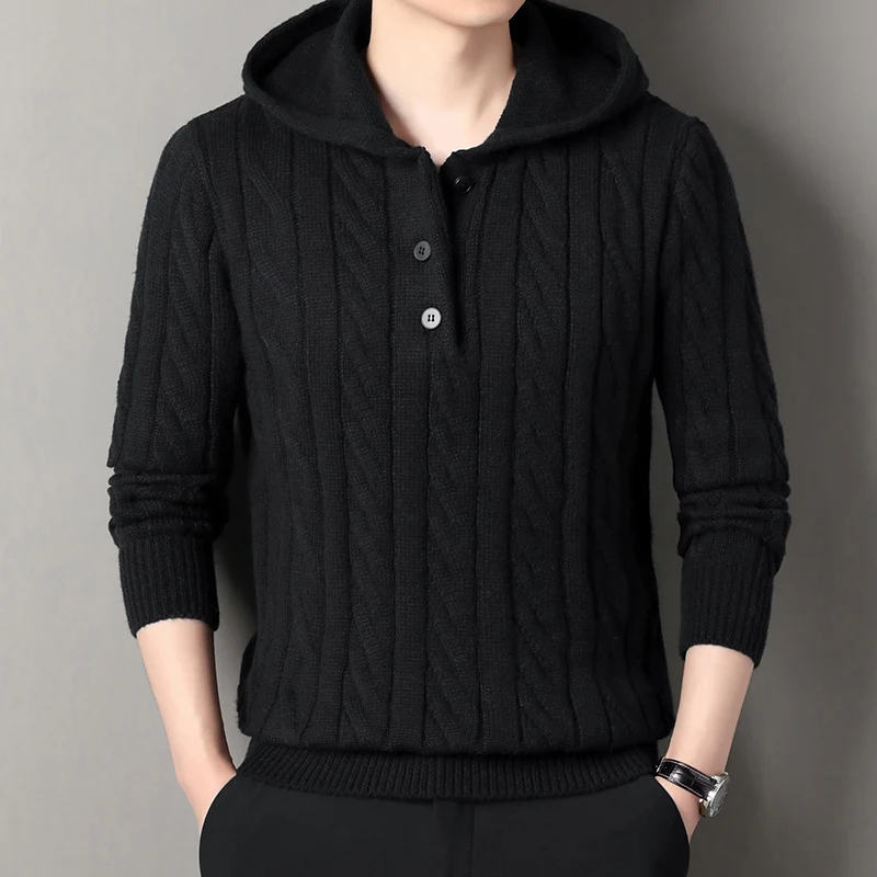 Herren Feinstrick-Kapuzenpullover mit Zopfmuster, Halbknopfblende und Kordelzug Nord Taschen