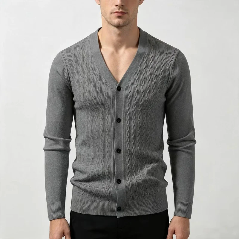 Herren Feinstrick-Cardigan mit Zopfmuster, V‑Ausschnitt und Knopfleiste Nord Taschen