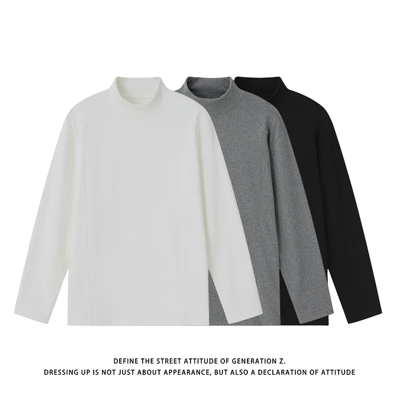Herren Feines Mockneck‑Langarmshirt mit minimalistischen Ziernähten und entspannter Passform Nord Taschen