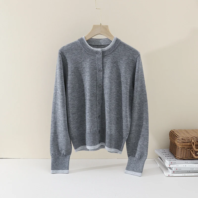 Damen Leichter Feinstrick-Cardigan mit Rundhals, Kontrastbündchen und durchgehender Knopfleiste Nord Taschen