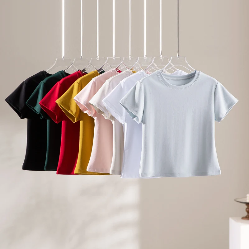 Damen Kurzgeschnittenes Boxy-T-Shirt aus weichem Baumwollstretch mit Rundhalsausschnitt Nord Taschen