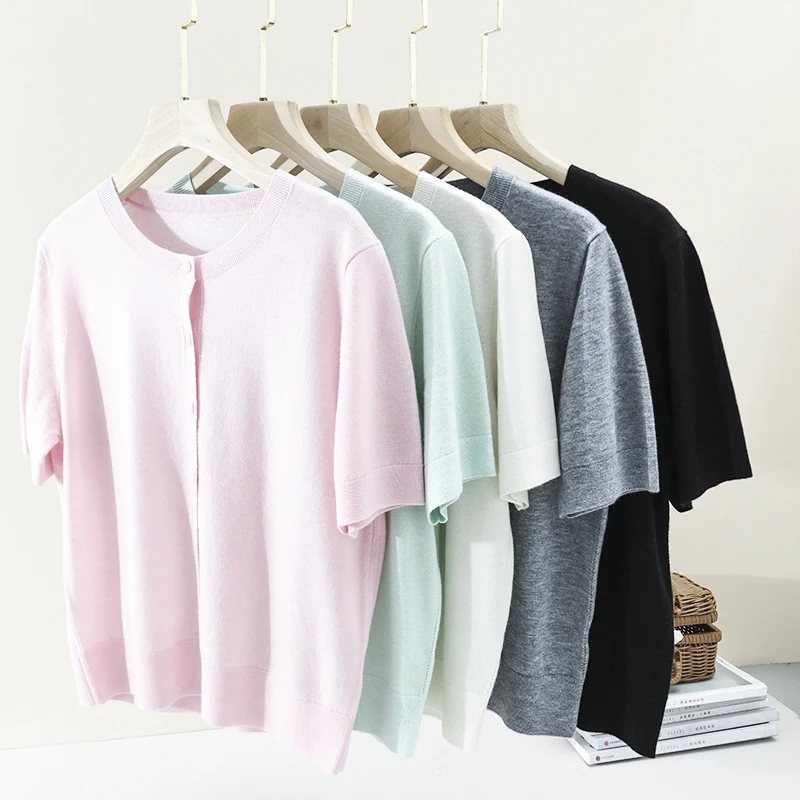 Damen Kurzarm-Feinstrick-Cardigan mit Rundhalsausschnitt und durchgehender Knopfleiste Nord Taschen