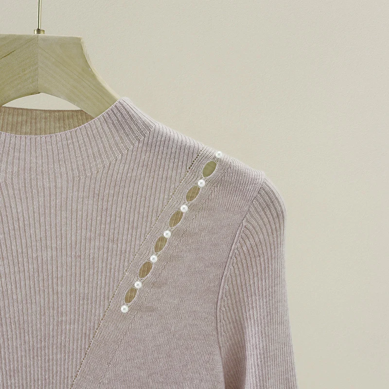 Damen Feinstrick-Pullover mit Perlenbesatz und Zierlochkante Nord Taschen