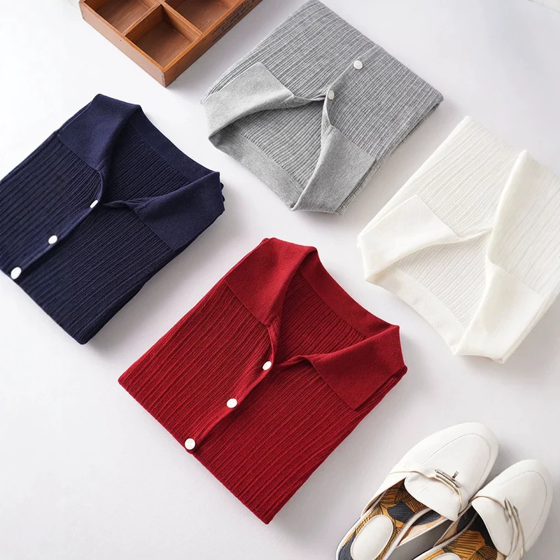 Damen Feinstrick-Cardigan mit Rippenstruktur, Knopfleiste und Polokragen Nord Taschen