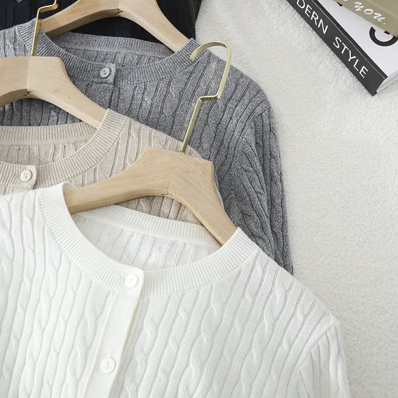 Damen Feiner Zopfmuster-Cardigan mit Rundhals und durchgehender Knopfleiste Nord Taschen