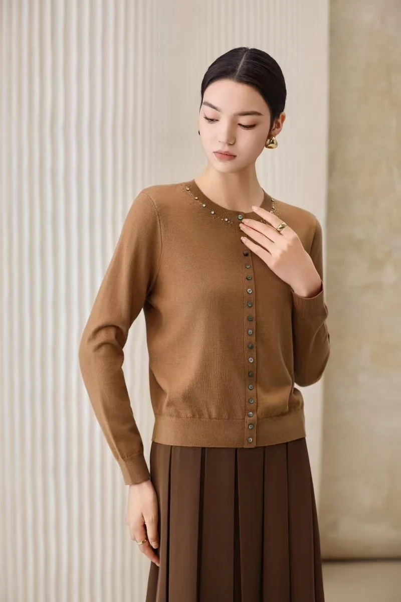 Damen Feiner Feinstrick-Cardigan mit Perlendekor am Rundhalsausschnitt Nord Taschen
