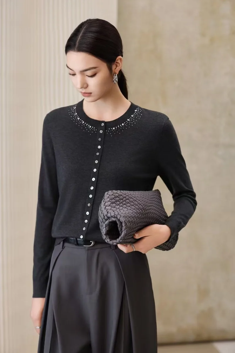 Damen Feiner Feinstrick-Cardigan mit Perlendekor am Rundhalsausschnitt Nord Taschen