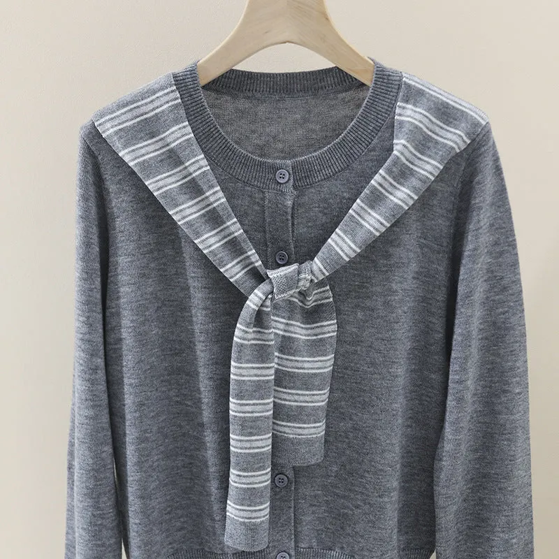 Damen Feiner Button-Cardigan mit maritimem Schultertuch-Detail aus leichtem Feinstrick Nord Taschen
