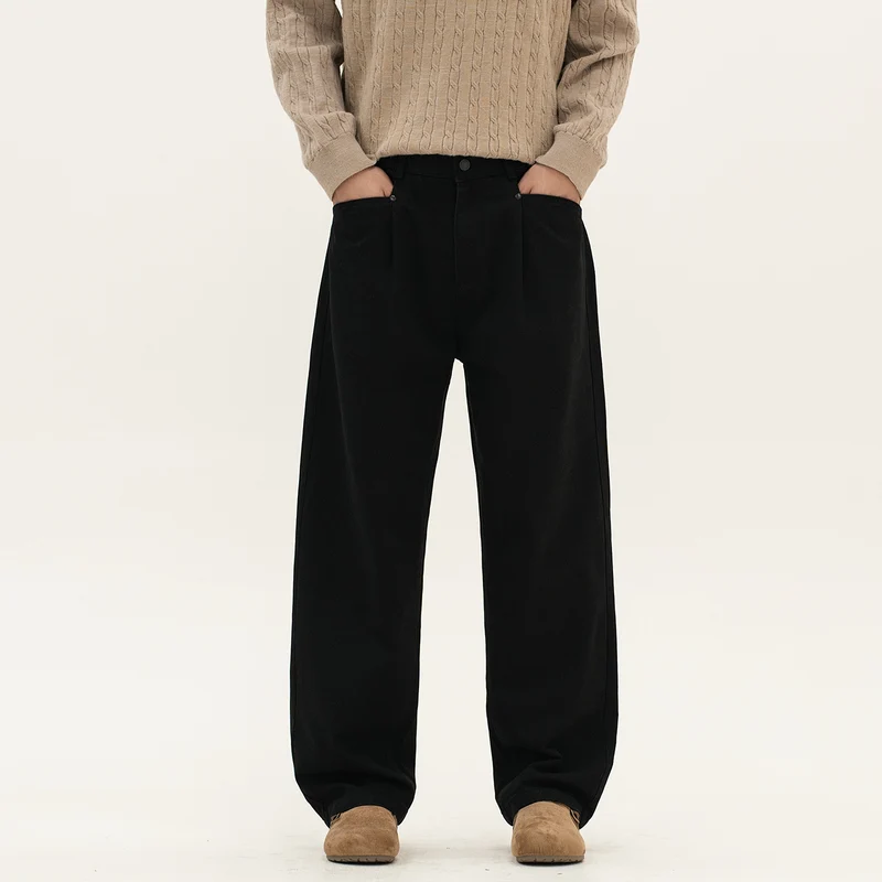 Herren weite Relax-Fit Stoffhose mit hohem Bund und geradem Bein Nord Taschen