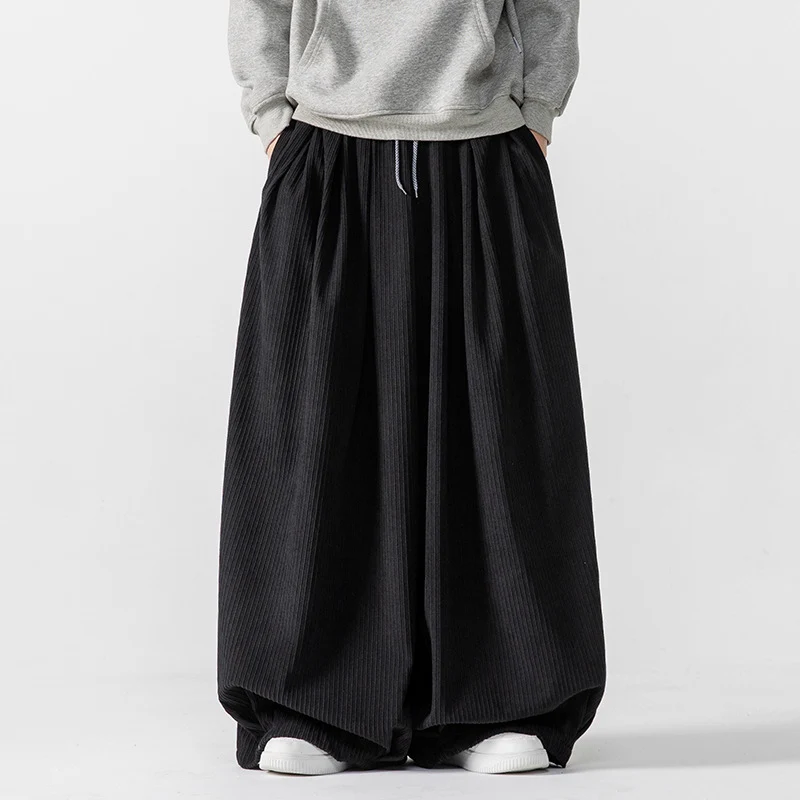 Herren Extraweite Plissée-Hose mit Rippstruktur und Tunnelzug Nord Taschen