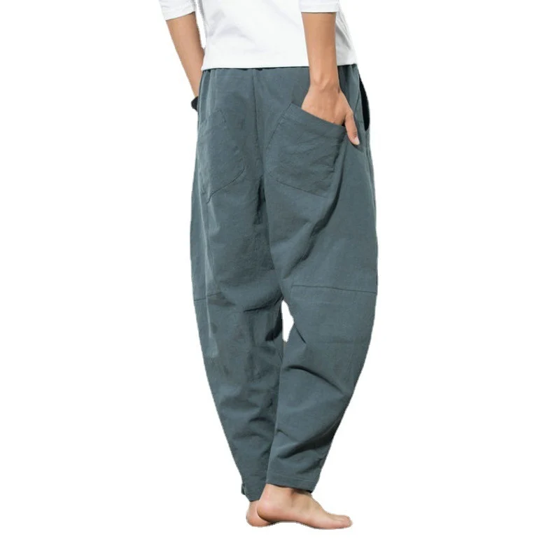Herren Extraweite Drapierte Harem-Loungehose mit tiefem Schritt, Tunnelzug und Knieabnähern Nord Taschen