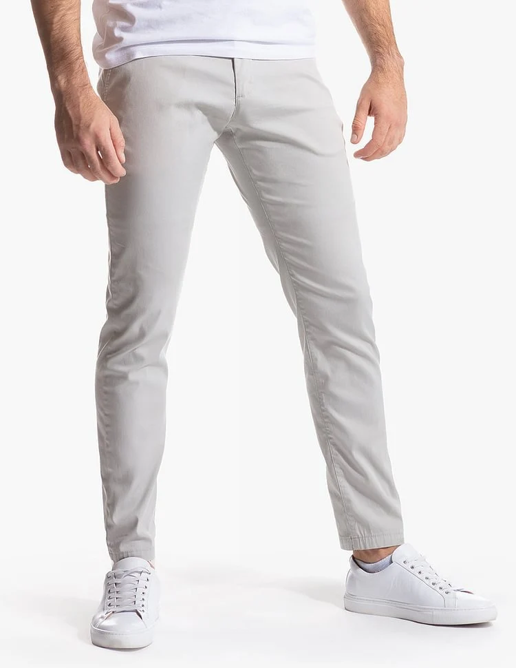 Herren Enganliegende Stretch-Chinohose mit tapered Bein und elastischem Saum Nord Taschen