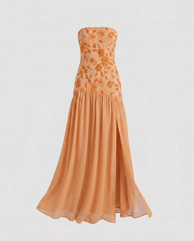 Damen Maxikleid mit schulterfreier Silhouette und floralem Stickdesign