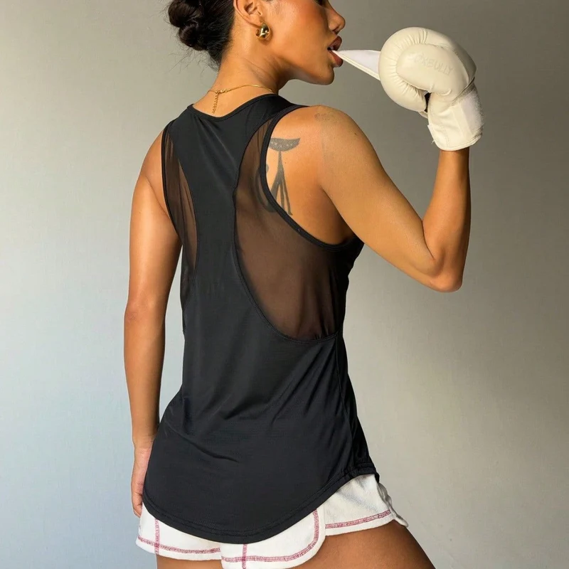 Damen Sporttop mit atmungsaktivem Mesh-Einsatz und figurbetonendem Schnitt Nord Taschen
