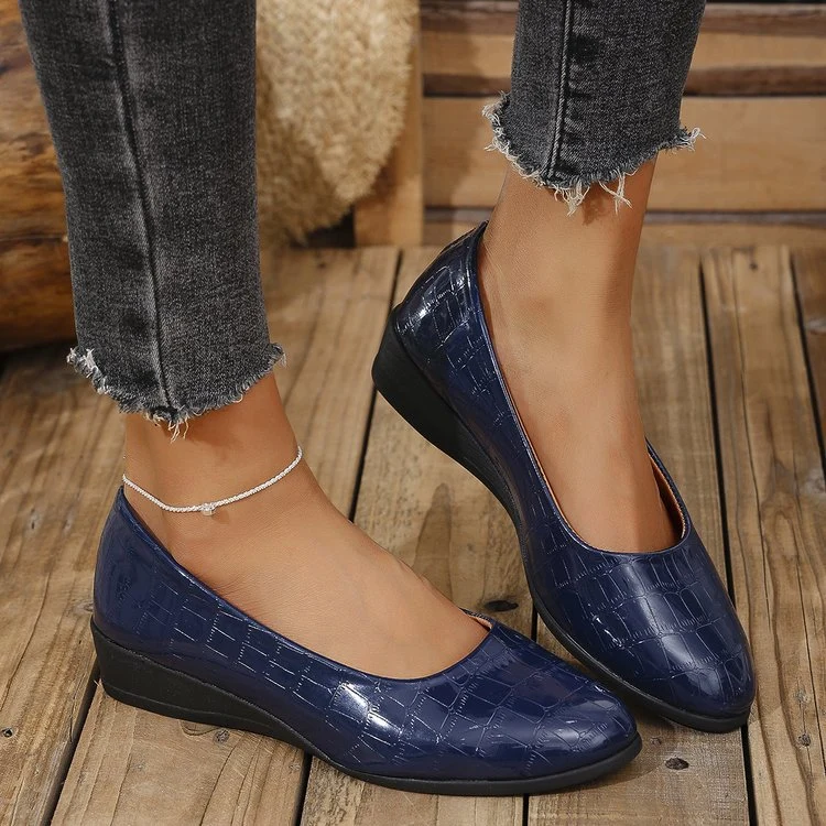 Damen Komfortable Wedge-Pantoletten mit elegantem Krokodilleder-Design