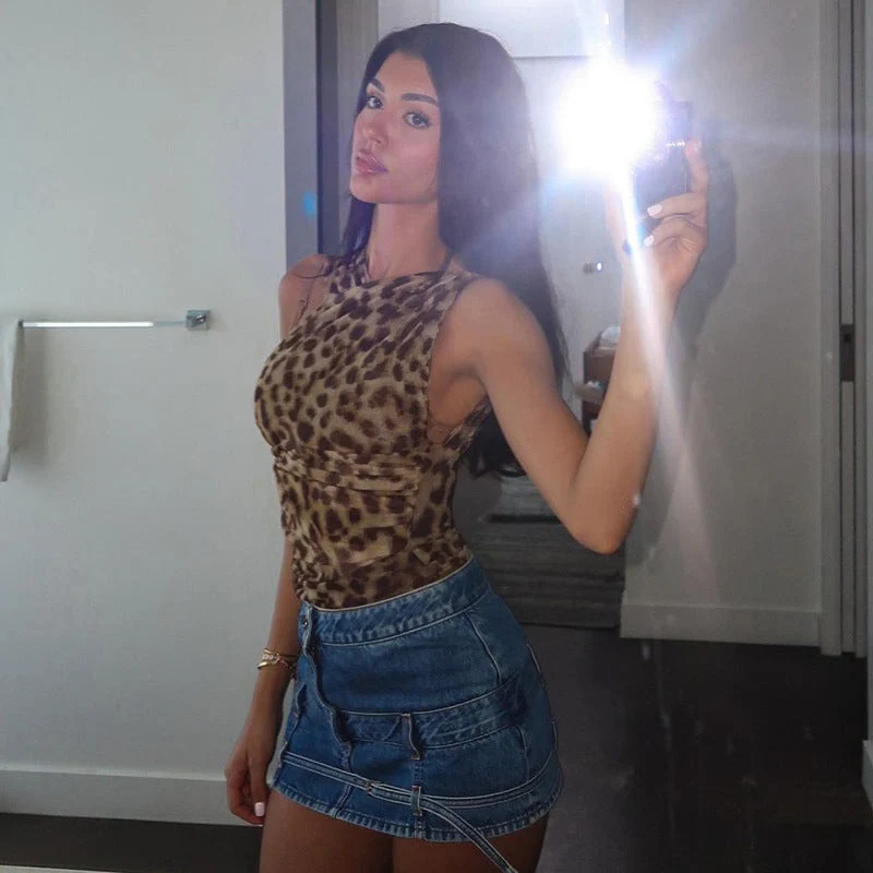 Damen Figurbetontes Bodysuit mit raffinierten Raffungselementen und Animal-Print