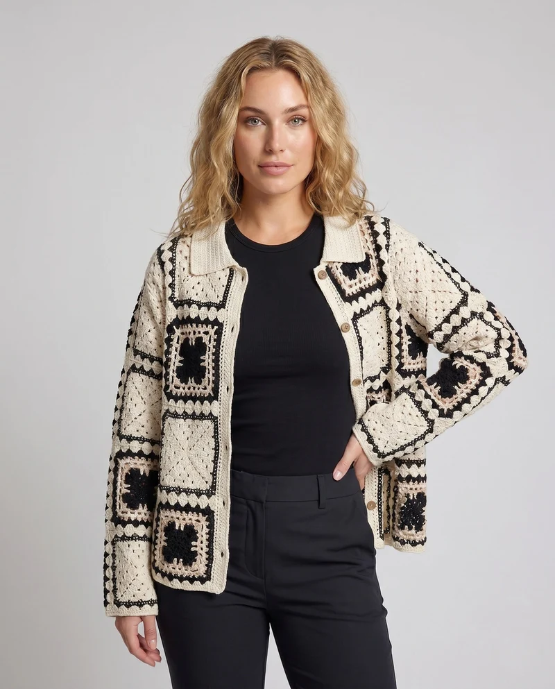 Damen luftiger Häkelcardigan mit geometrischem Muster Nord Taschen