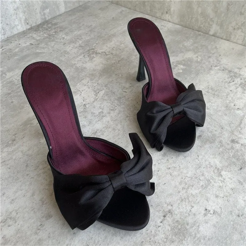 Damen High Heel Sandalen mit kunstvollem Schleifendesign