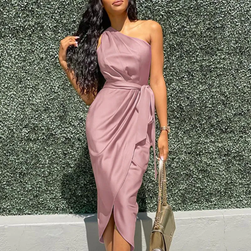Damen Elegantes Wickelkleid mit asymmetrischem Schnitt und Taillengürtel