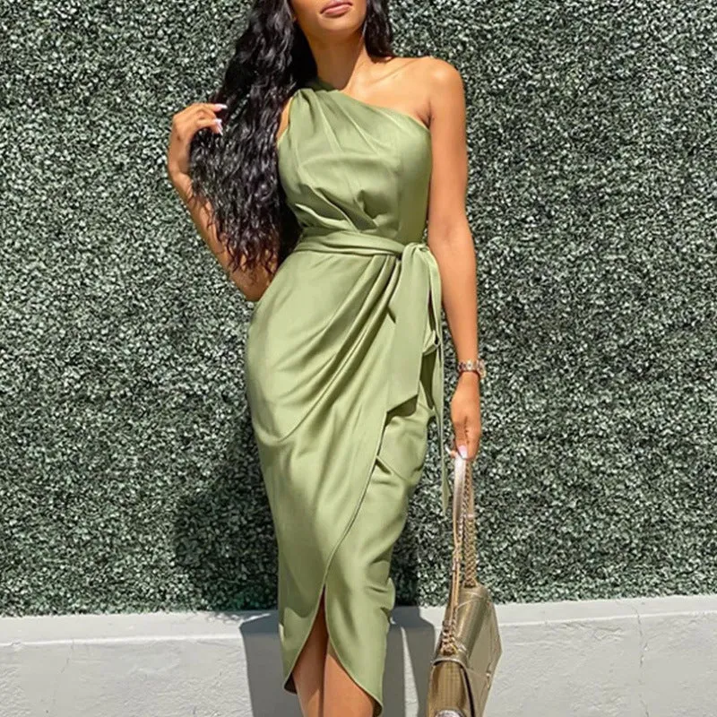 Damen Elegantes Wickelkleid mit asymmetrischem Schnitt und Taillengürtel